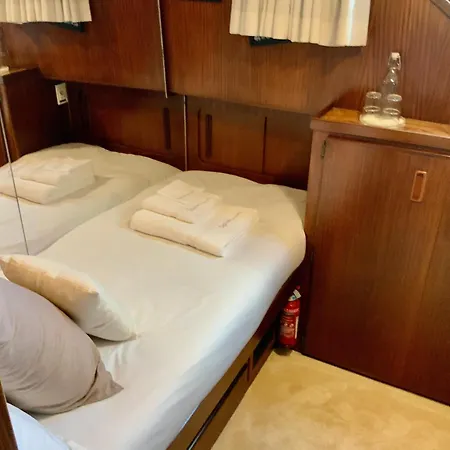 Botel Stunning Motor Yacht In Corfu