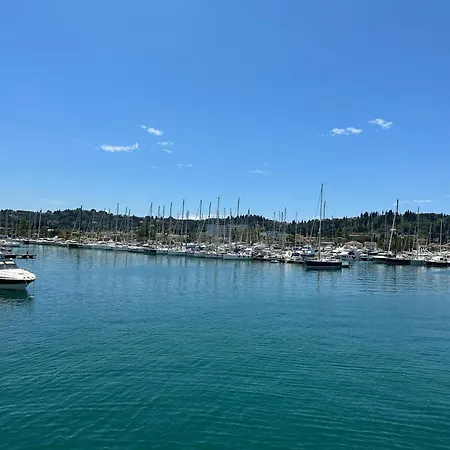 Stunning Motor Yacht In Corfu Båthotell *