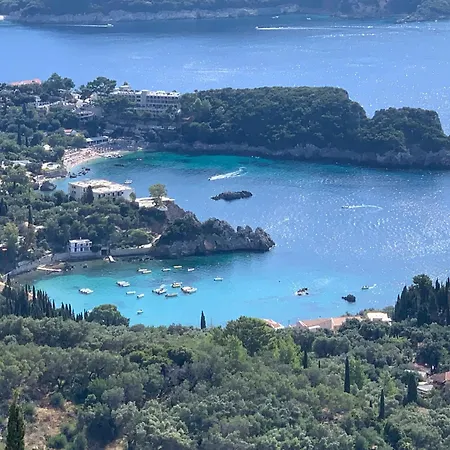 Úszó hotel Stunning Motor Yacht In Corfu Guviá