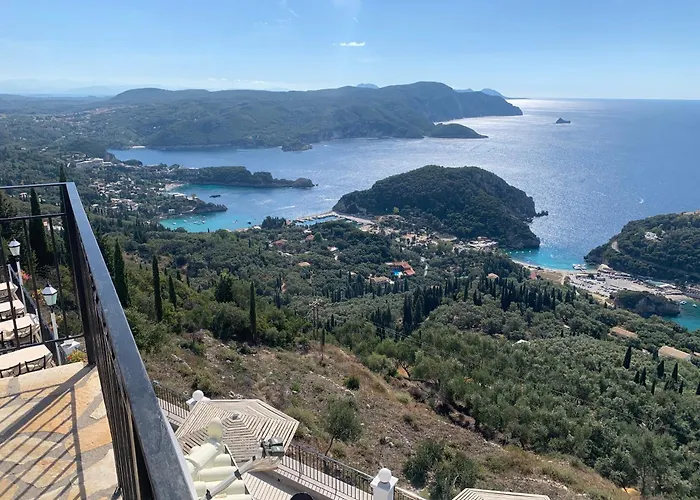 Stunning Motor Yacht In Corfu Båthotell *