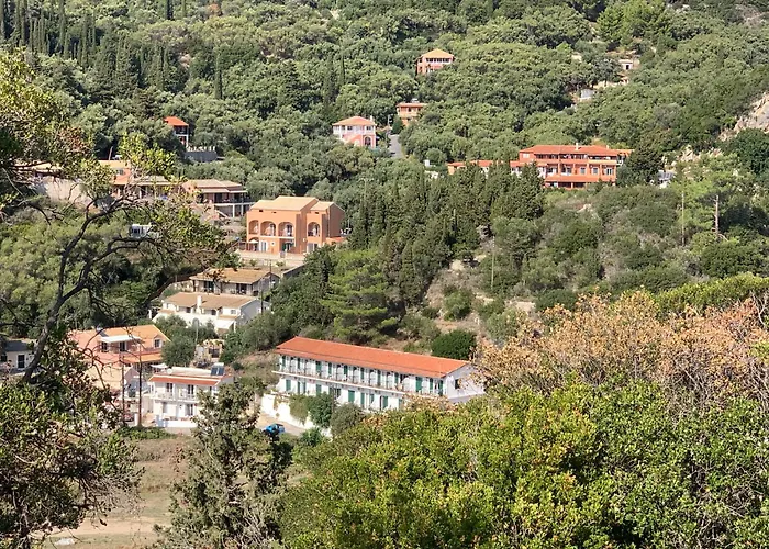 Stunning Motor Yacht In Corfu Båthotell