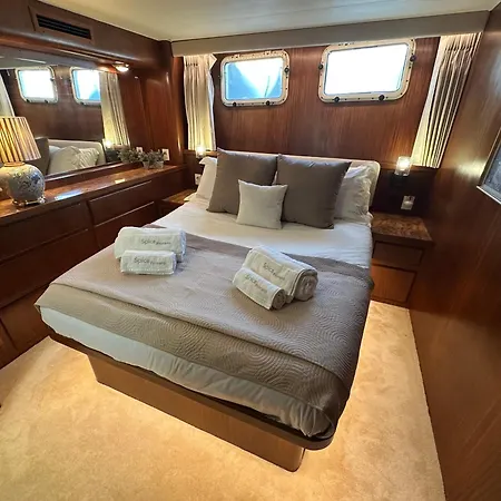 Botel Stunning Motor Yacht In Corfu *