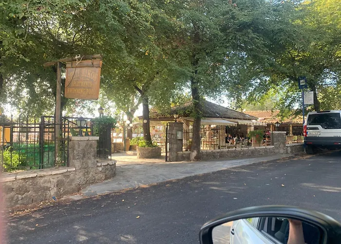 Stunning Motor Yacht In Corfu ספינת מלון *
